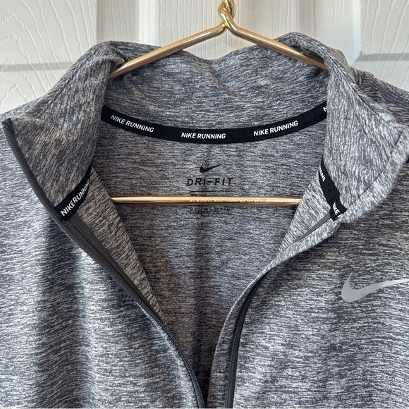 NIKE Dry-Fit Element Long Sleeve Running Puller, Women’s size Small - Picture 2 of 6